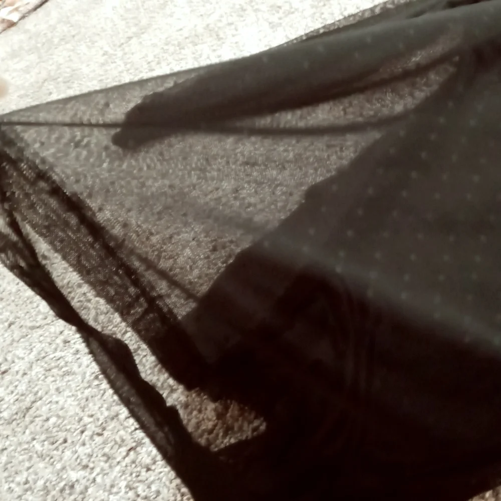 SOLD💜💙💜EVEREVE - SANCTUARY BLOUSE/BLACK/ VNECK ON BACK ONLY💙💜💙💜💙💜💙 - Picture 5 of 6